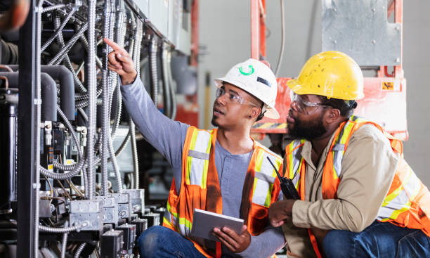 Best Commercial Electrician Services  in Bel Nor, MO